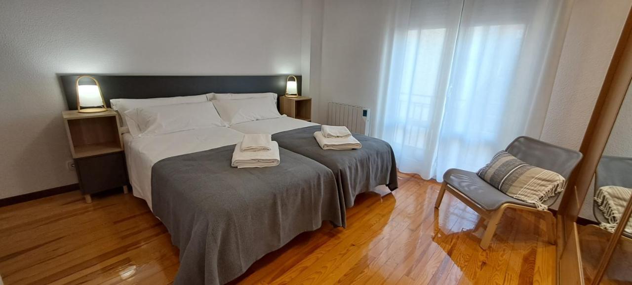 Erdizka, Centrico Apartamento Turistico Con La Mejor Vista Plaza De Los Fueros Estella Exterior foto